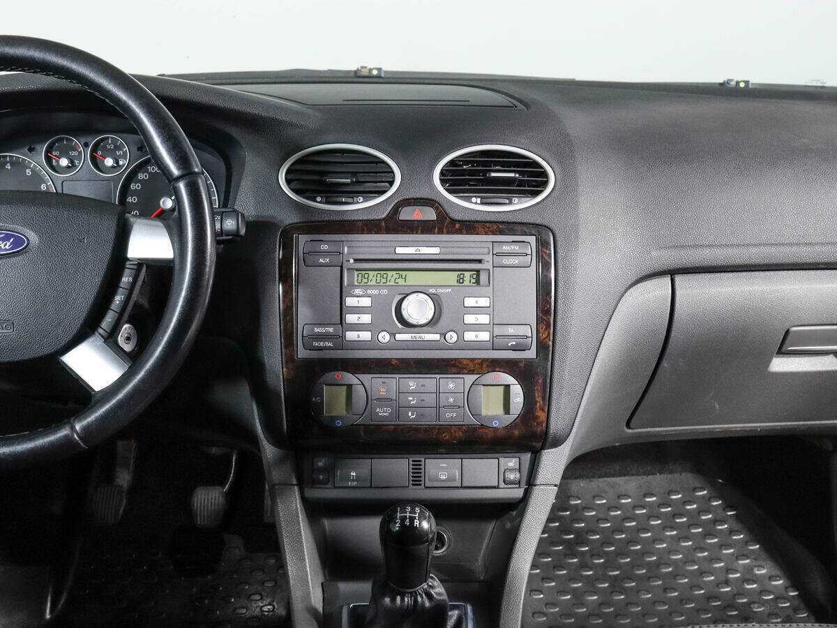 Купить Ford Focus с пробегом. Фото: #10