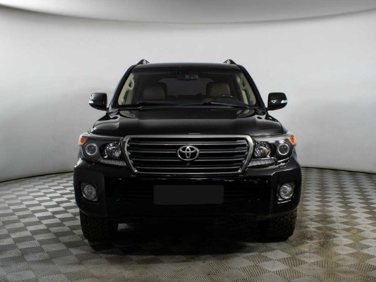 Купить Toyota Land Cruiser с пробегом. Фото: #1