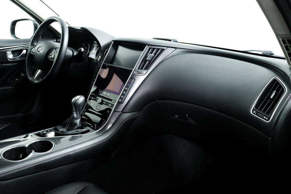 Купить Infiniti Q50 с пробегом. Фото: #6