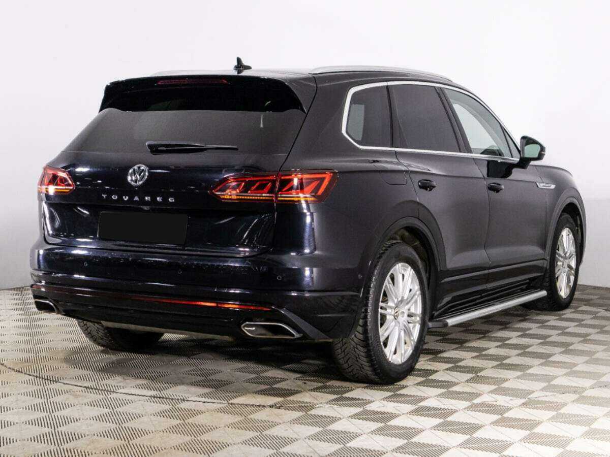 Купить Volkswagen Touareg с пробегом. Фото: #4