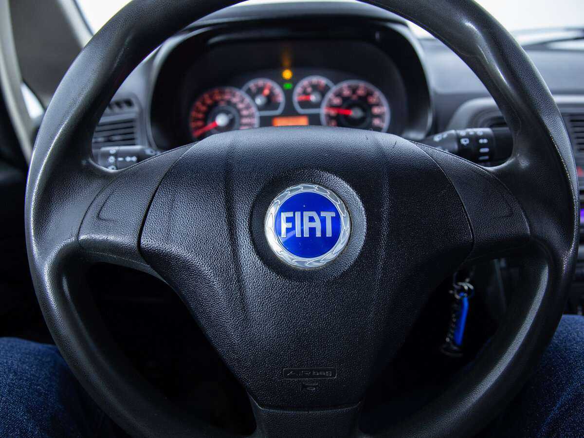 Купить Fiat Punto с пробегом. Фото: #11
