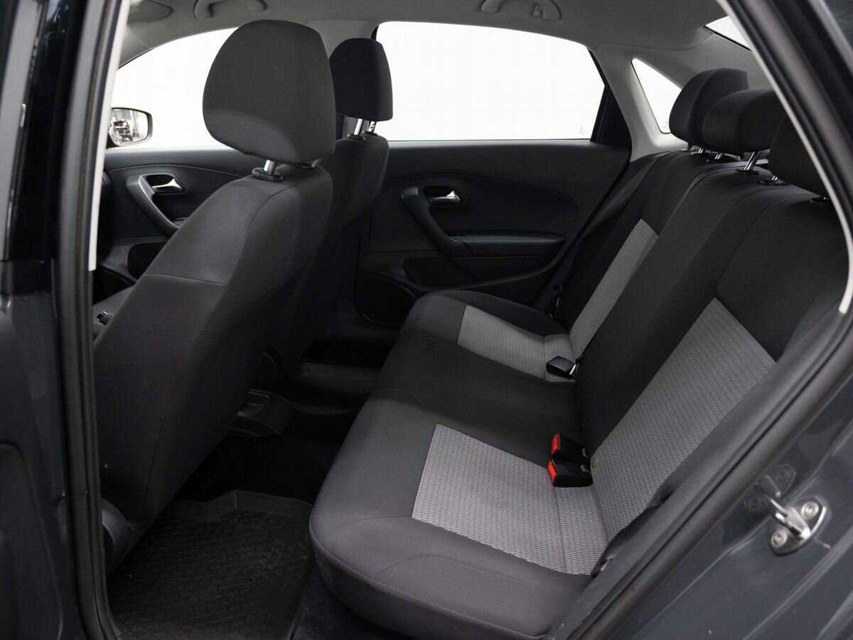 Купить Volkswagen Polo с пробегом. Фото: #8