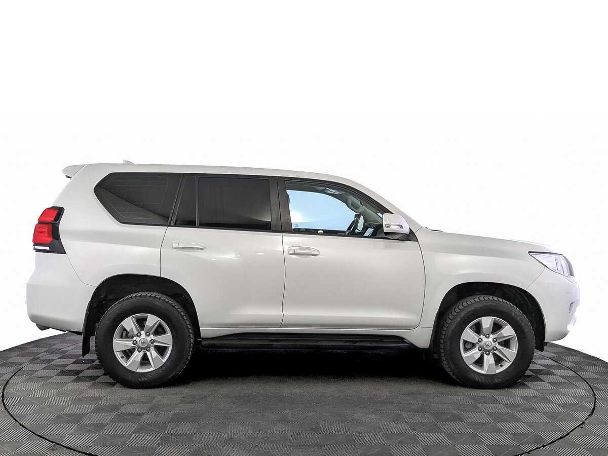 Купить Toyota Land Cruiser Prado с пробегом. Фото: #3