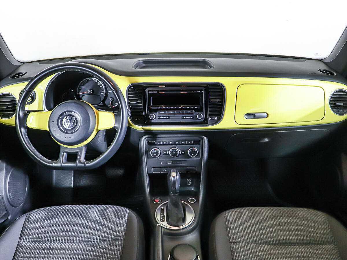 Купить Volkswagen Beetle с пробегом. Фото: #9