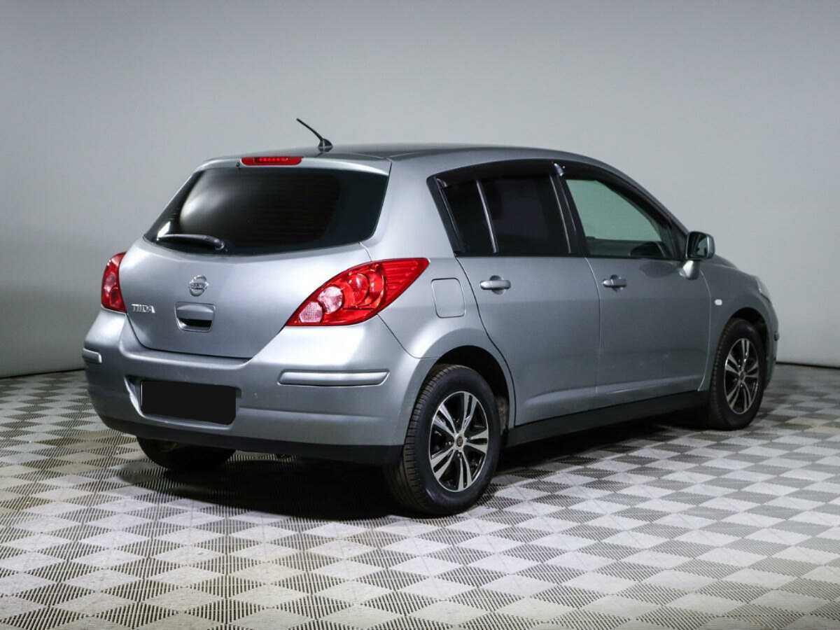 Купить Nissan Tiida с пробегом. Фото: #3