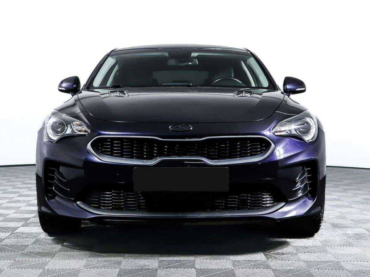 Купить Kia Stinger с пробегом. Фото: #1