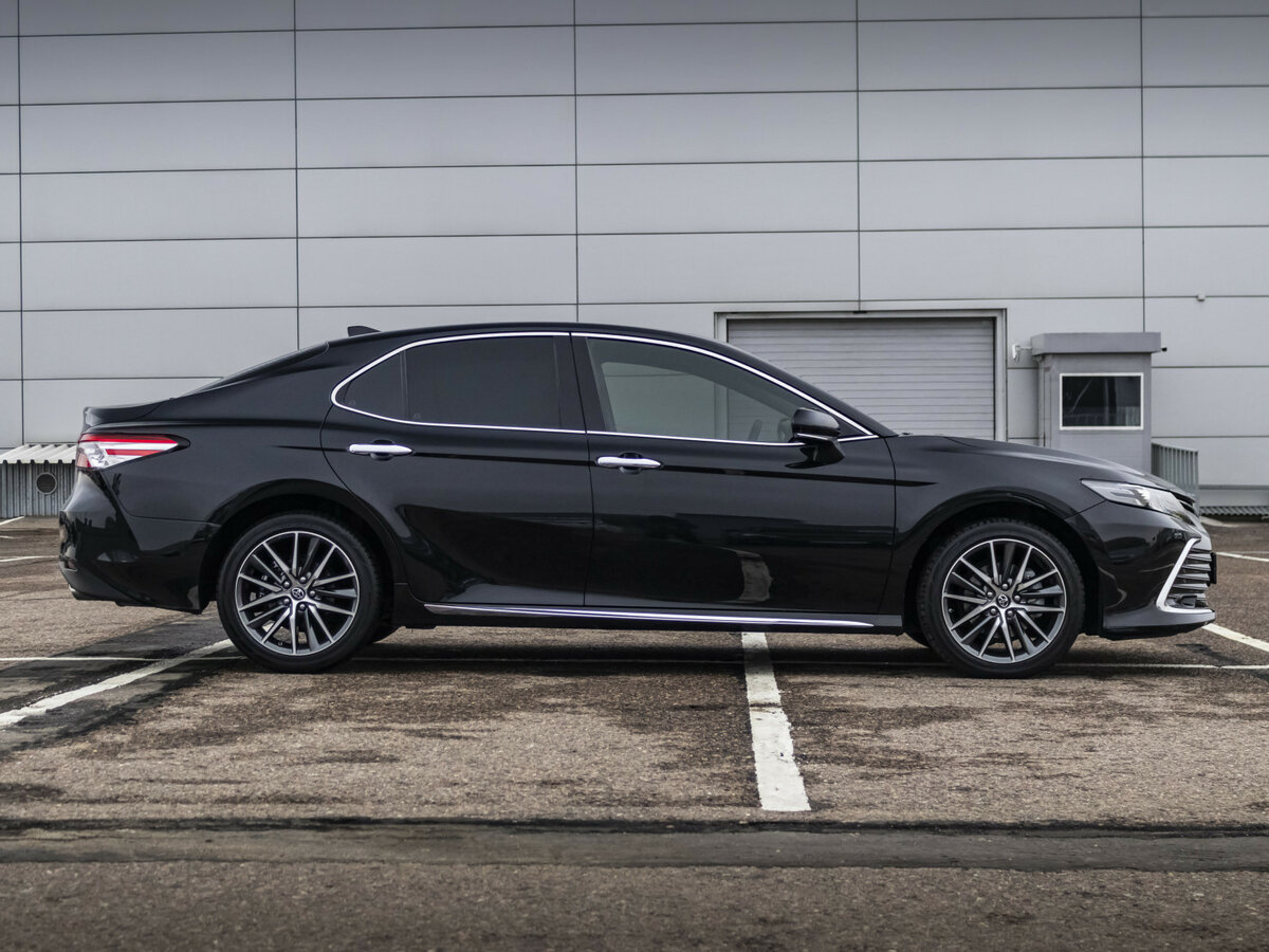 Купить Toyota Camry с пробегом. Фото: #3