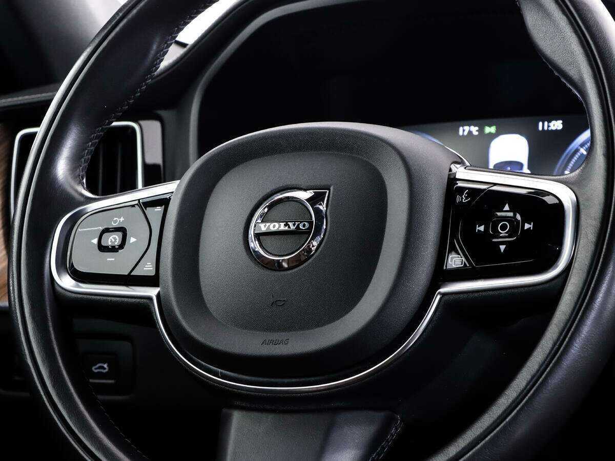Купить Volvo XC60 с пробегом. Фото: #11