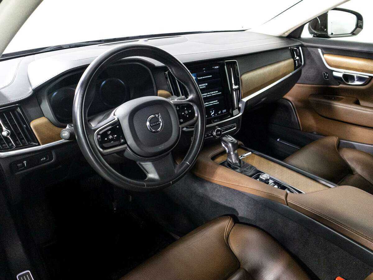 Купить Volvo S90 с пробегом. Фото: #10