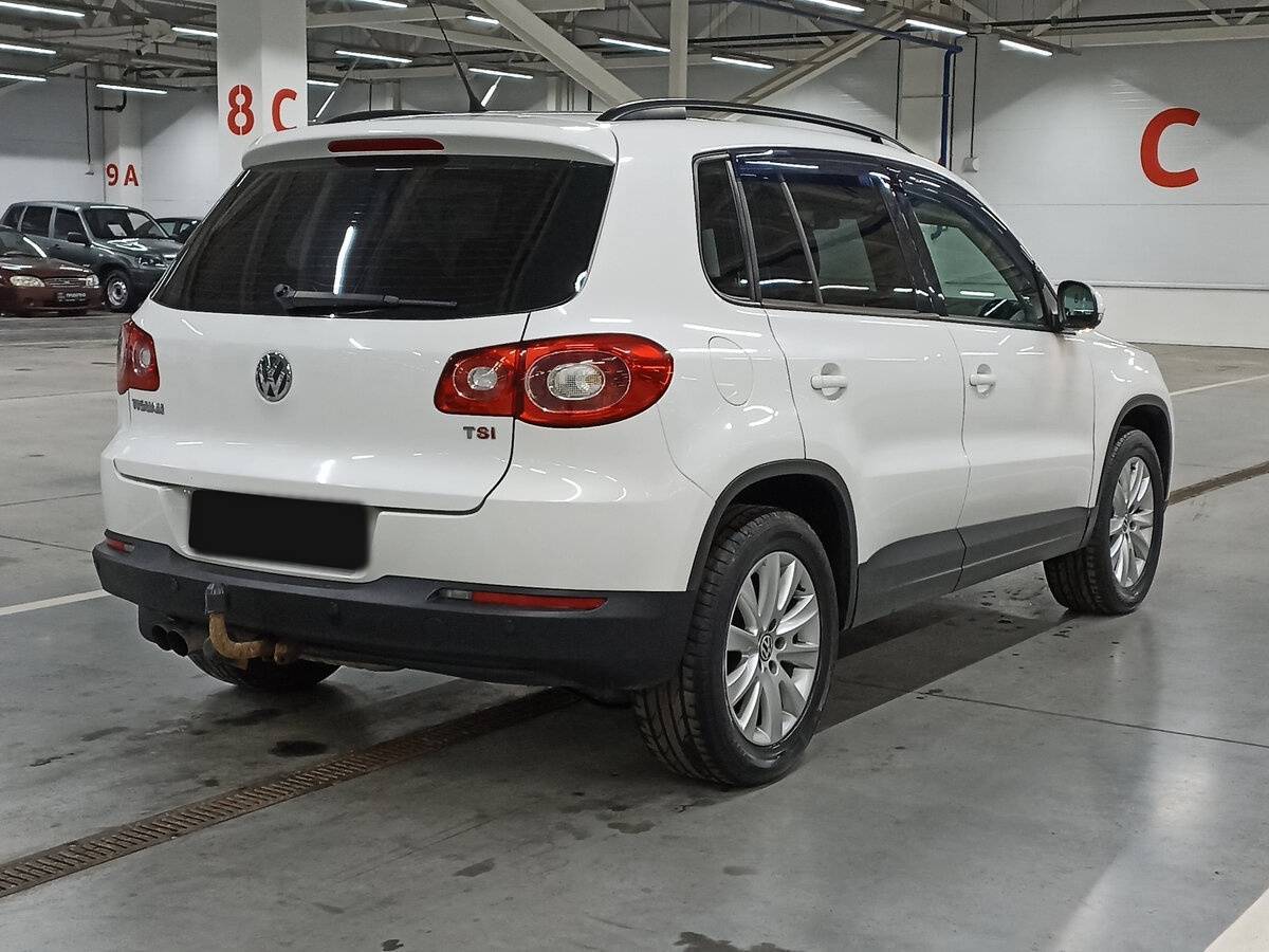 Купить Volkswagen Tiguan с пробегом. Фото: #4