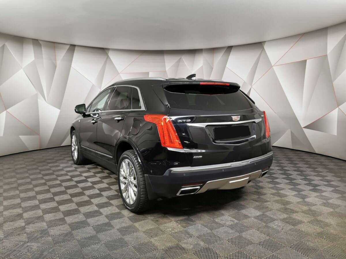Купить Cadillac XT5 с пробегом. Фото: #3