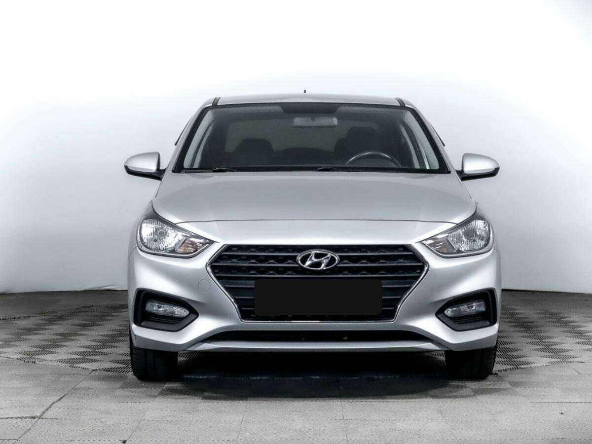 Купить Hyundai Solaris с пробегом. Фото: #1
