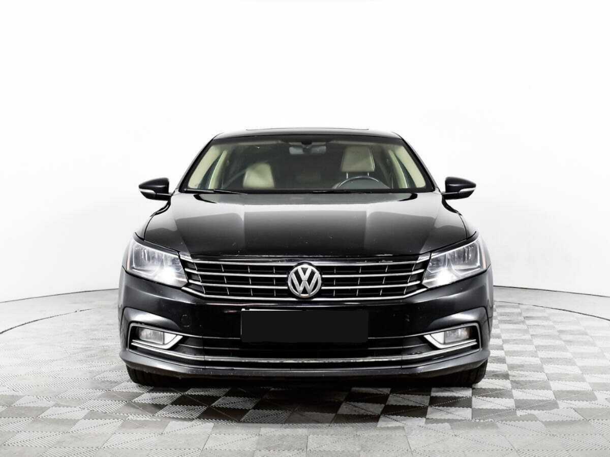 Купить Volkswagen Passat (North America and China) с пробегом. Фото: #1