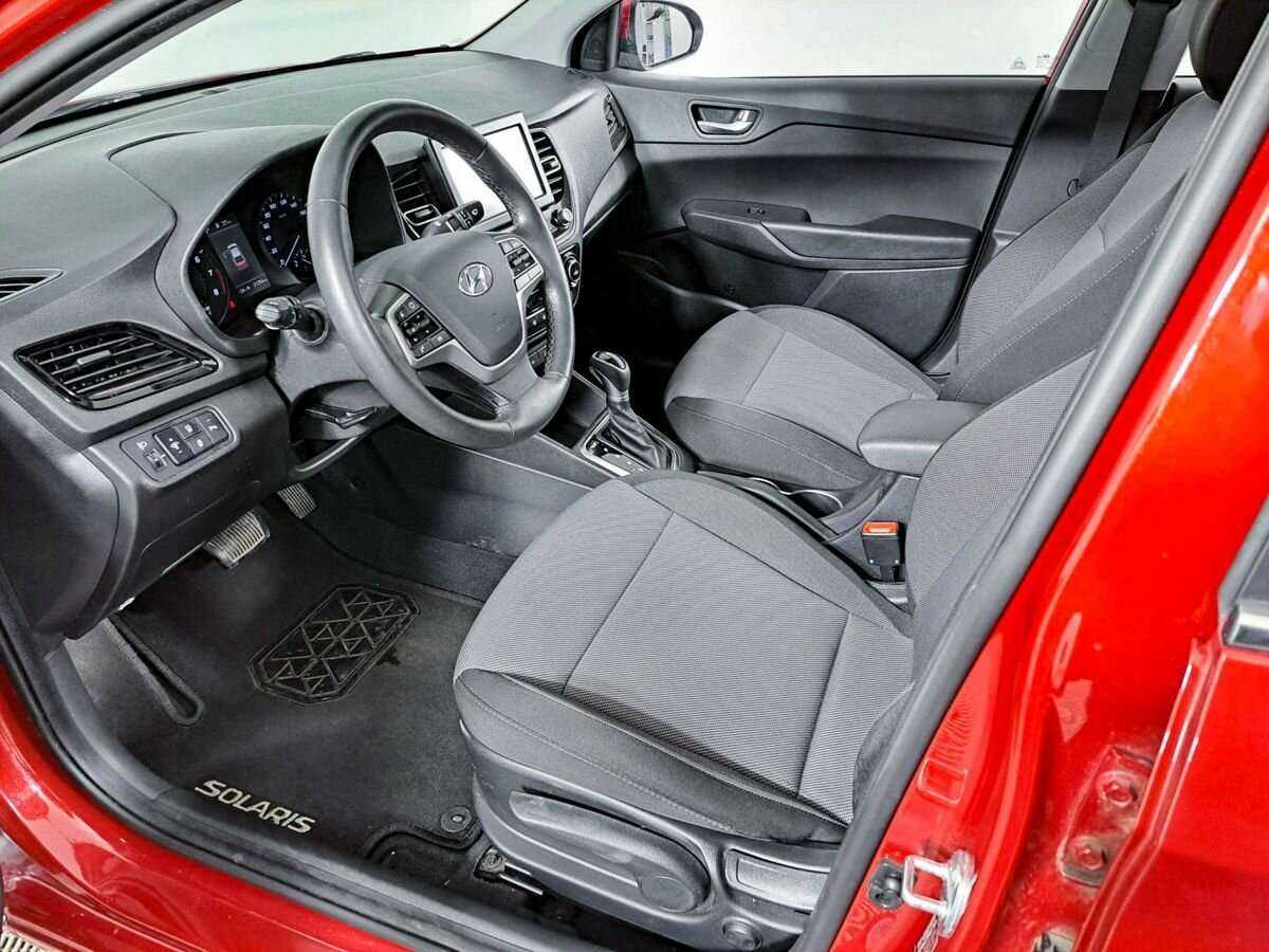 Купить Hyundai Solaris с пробегом. Фото: #13
