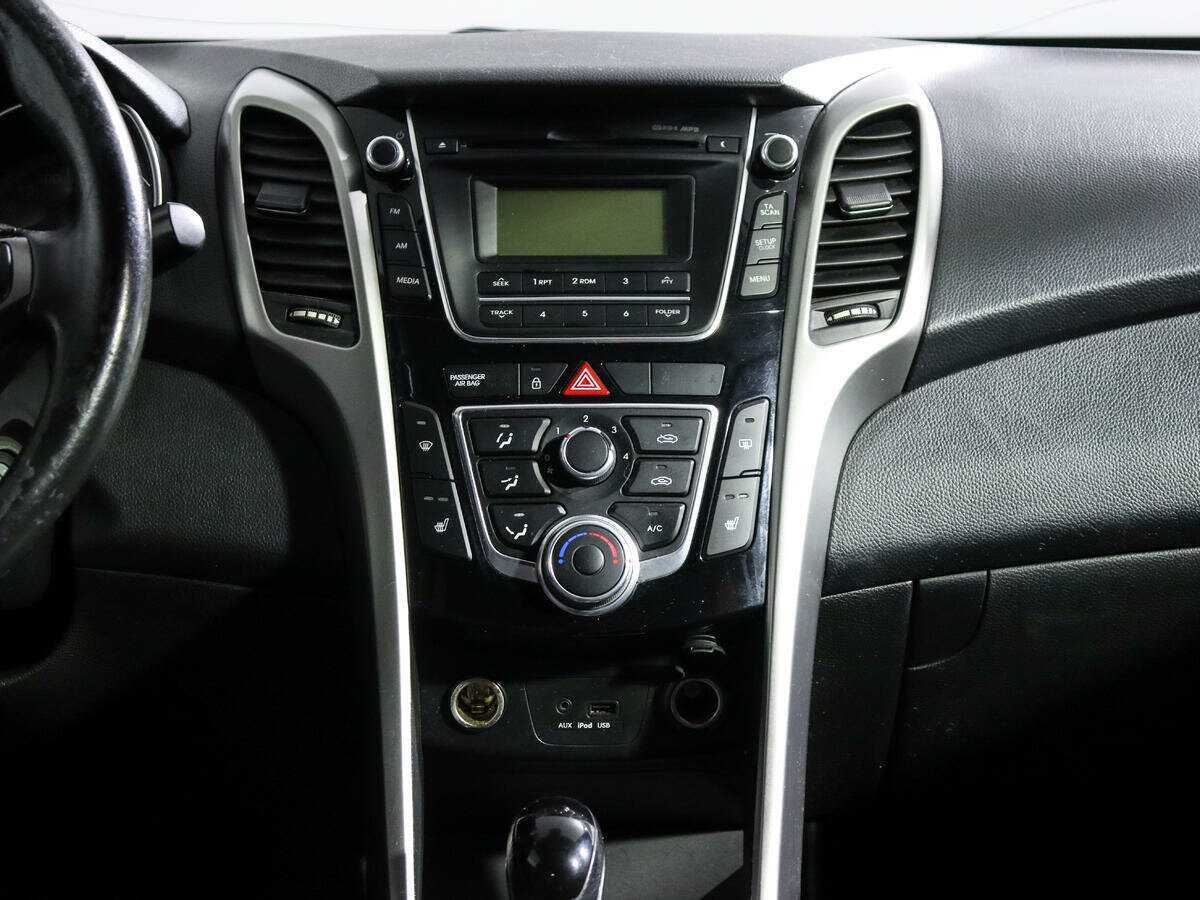 Купить Hyundai i30 с пробегом. Фото: #10
