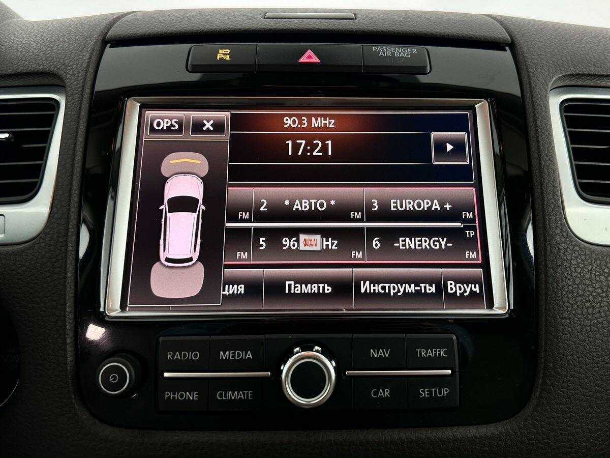 Купить Volkswagen Touareg с пробегом. Фото: #12