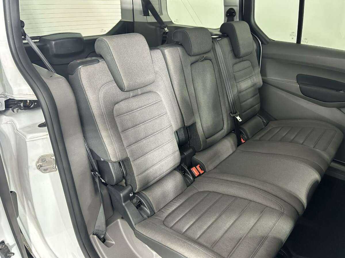 Купить Ford Tourneo Connect с пробегом. Фото: #15