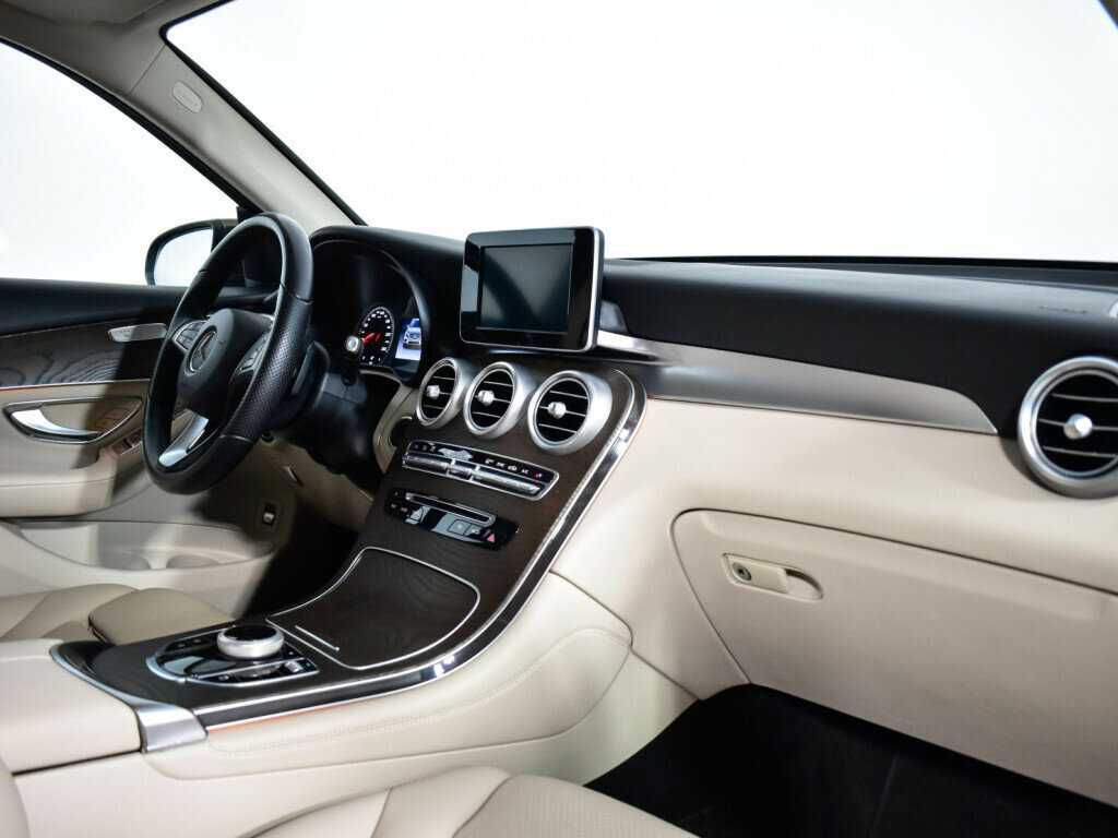 Купить Mercedes-Benz GLC с пробегом. Фото: #8