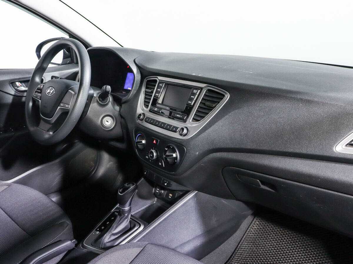 Купить Hyundai Solaris с пробегом. Фото: #6