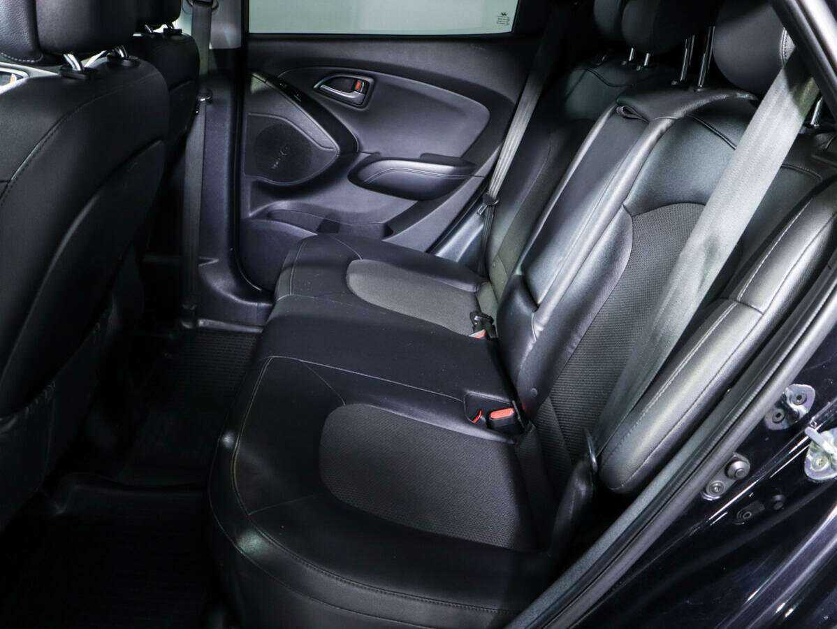 Купить Hyundai ix35 с пробегом. Фото: #9