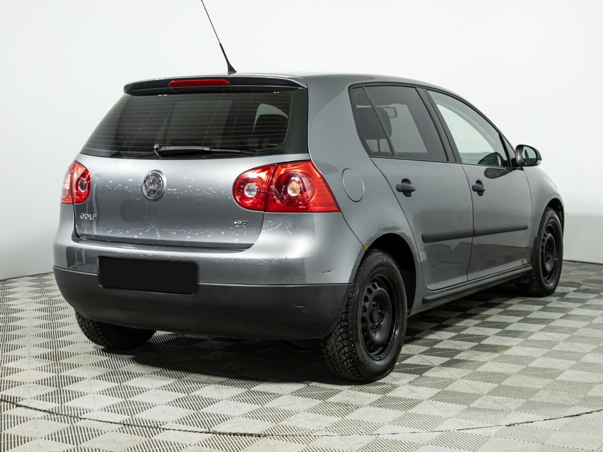 Купить Volkswagen Golf с пробегом. Фото: #4