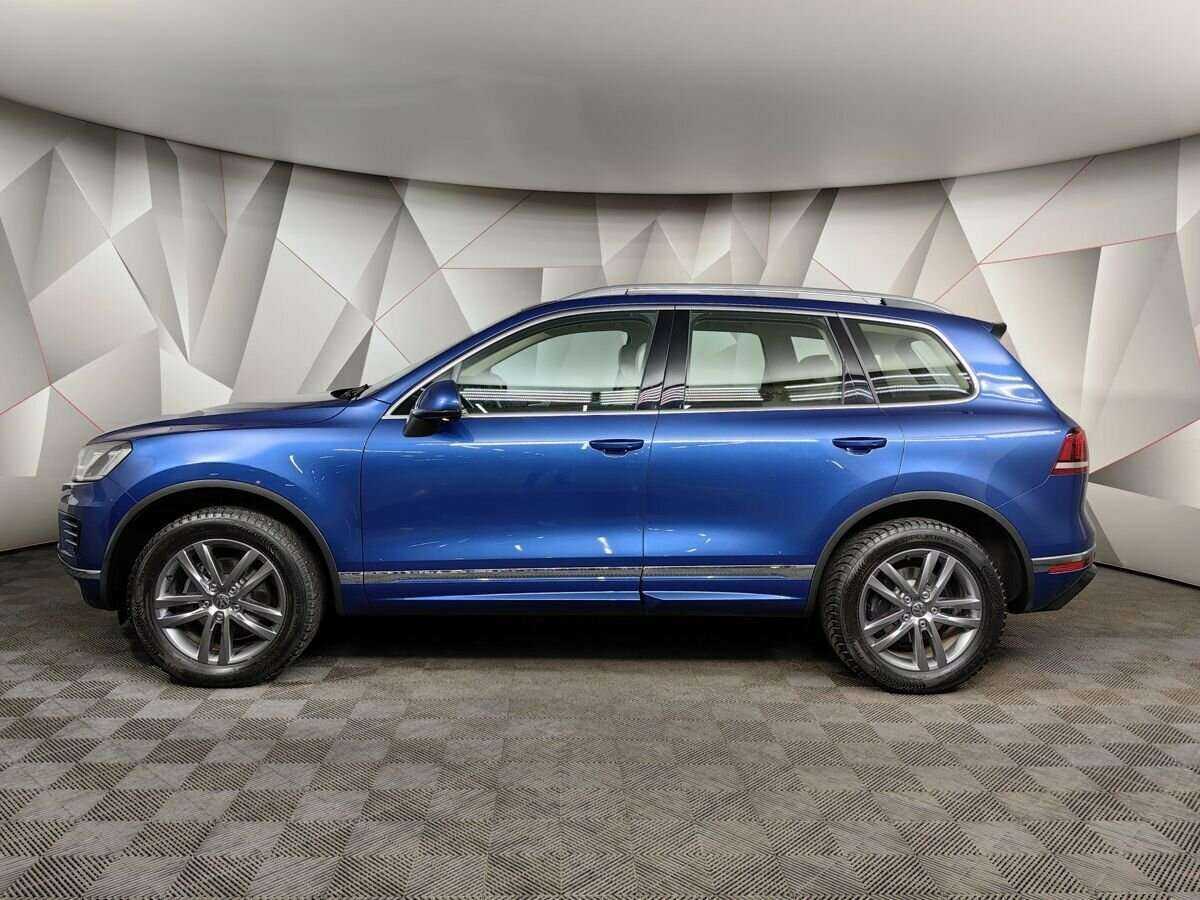 Купить Volkswagen Touareg с пробегом. Фото: #4