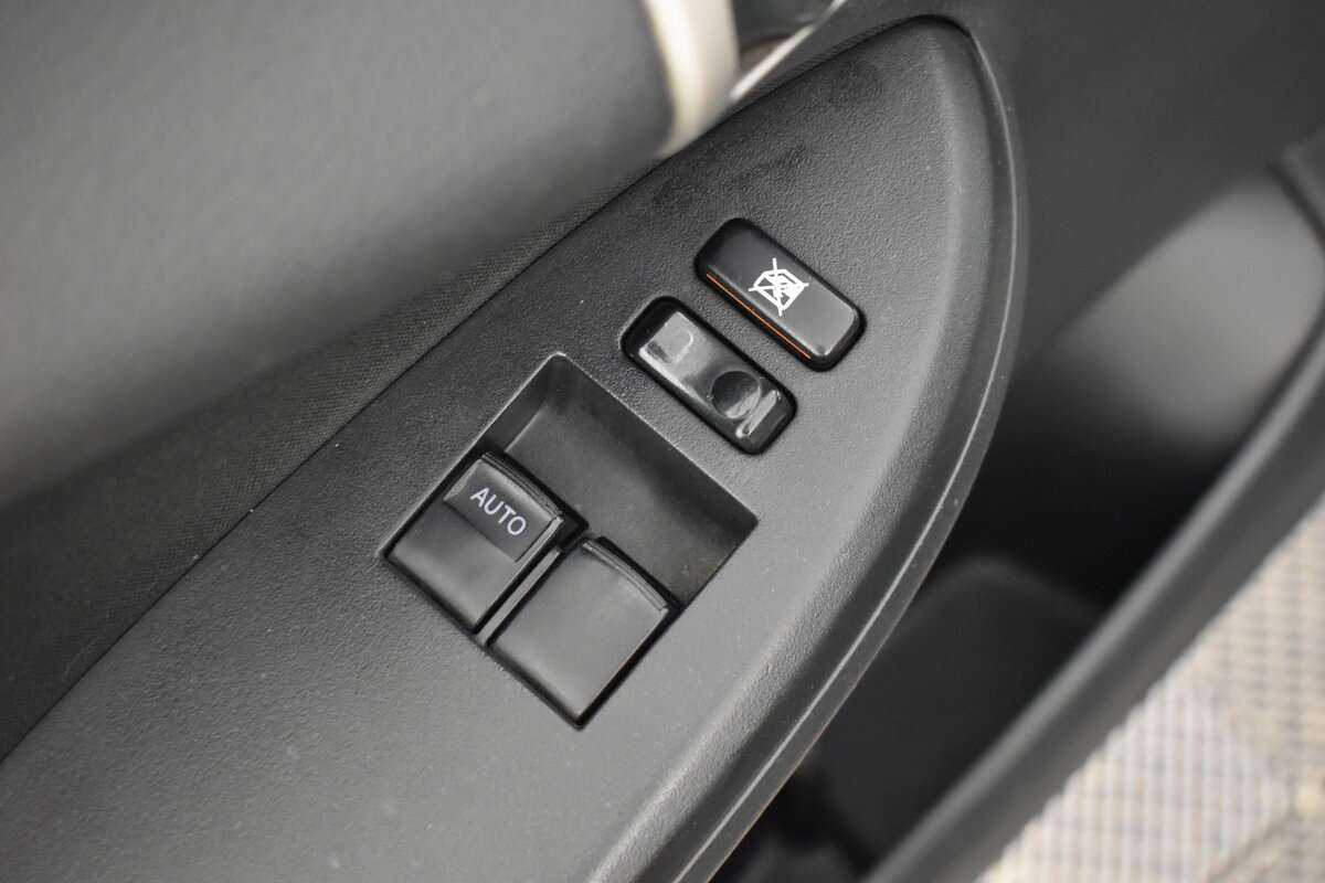 Купить Toyota Corolla с пробегом. Фото: #8