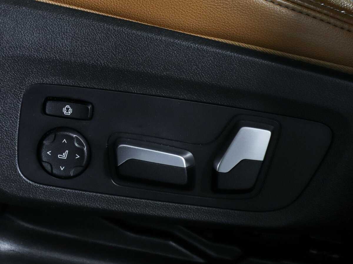 Купить BMW X4 с пробегом. Фото: #17