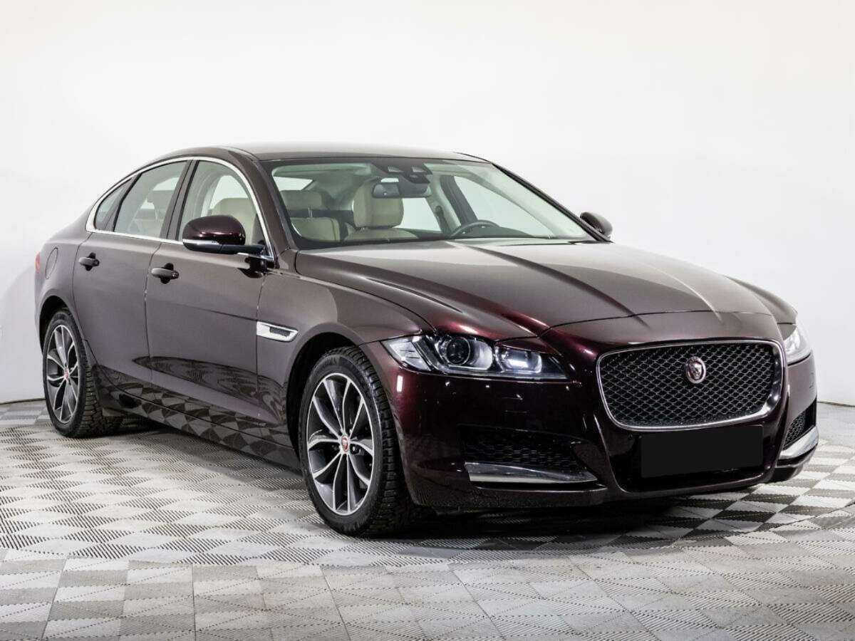 Купить Jaguar XF с пробегом. Фото: #2
