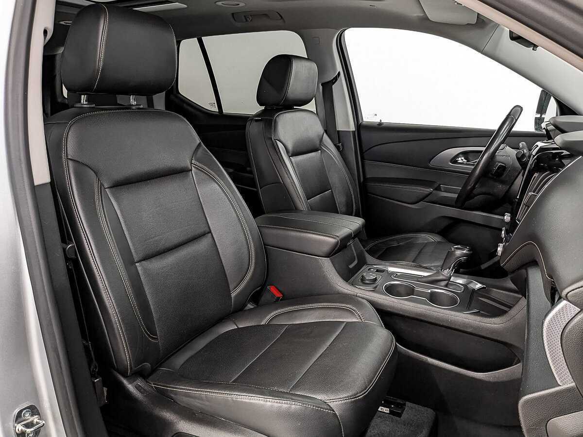 Купить Chevrolet Traverse с пробегом. Фото: #22