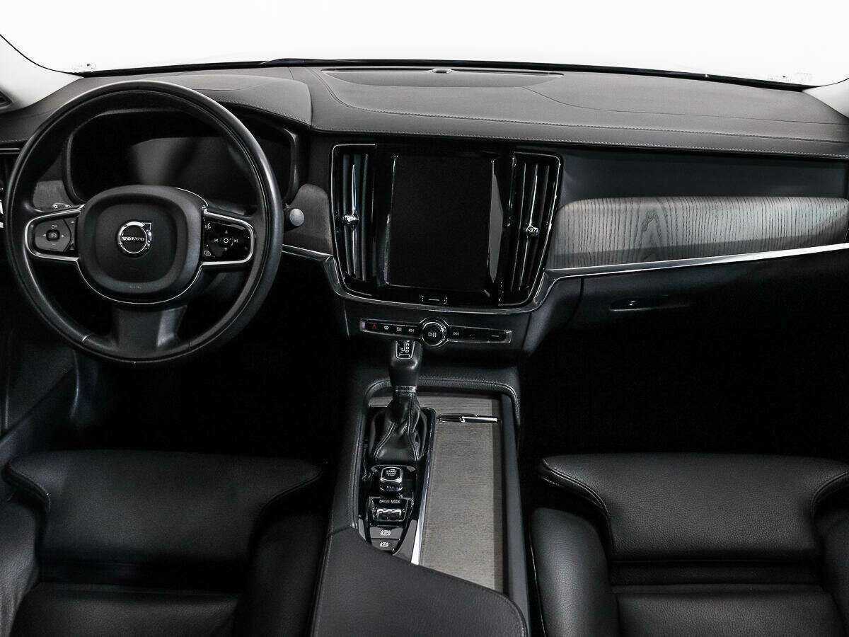 Купить Volvo S90 с пробегом. Фото: #13