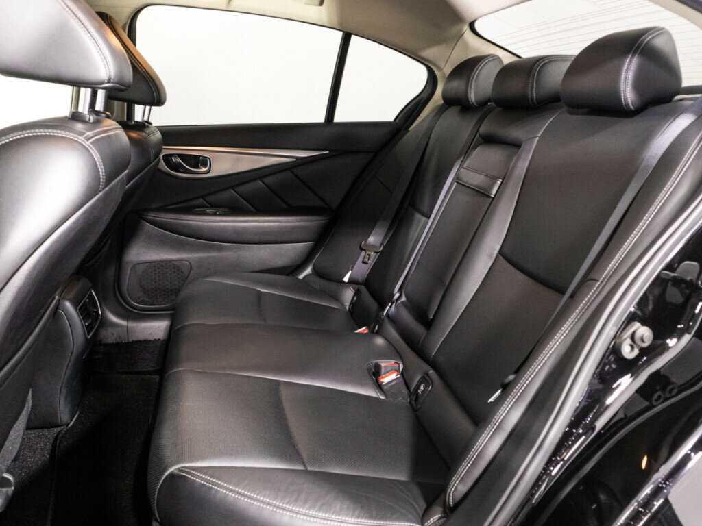 Купить Infiniti Q50 с пробегом. Фото: #9