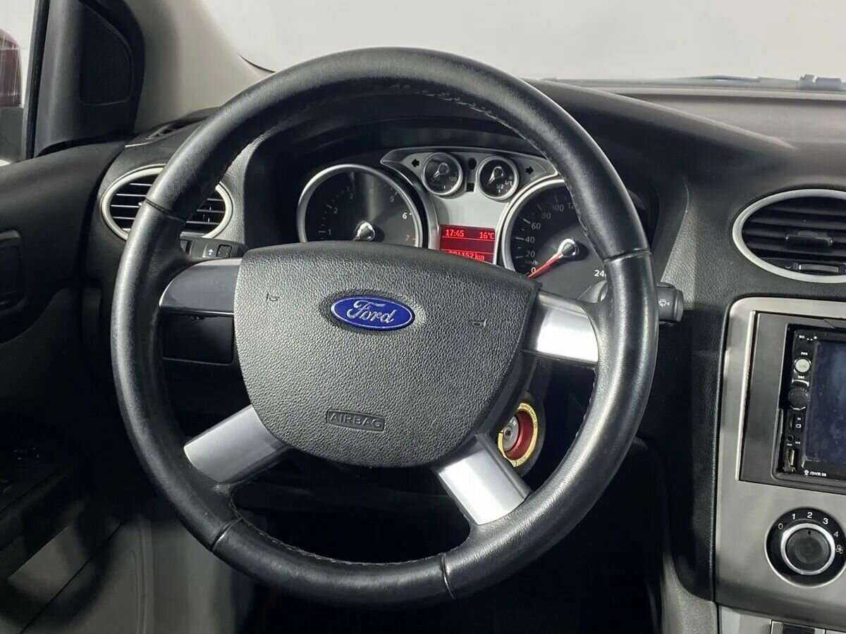 Купить Ford Focus с пробегом. Фото: #9