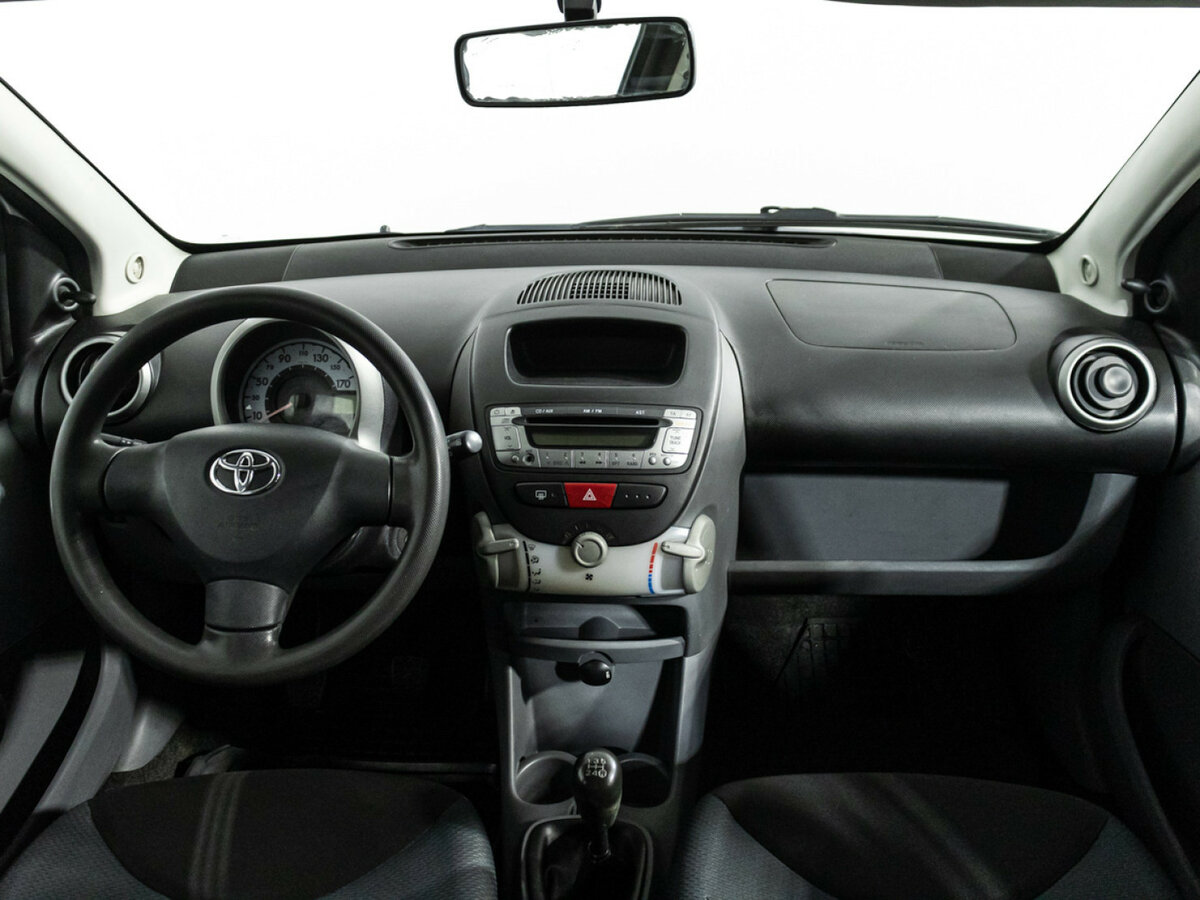 Купить Toyota Aygo с пробегом. Фото: #12