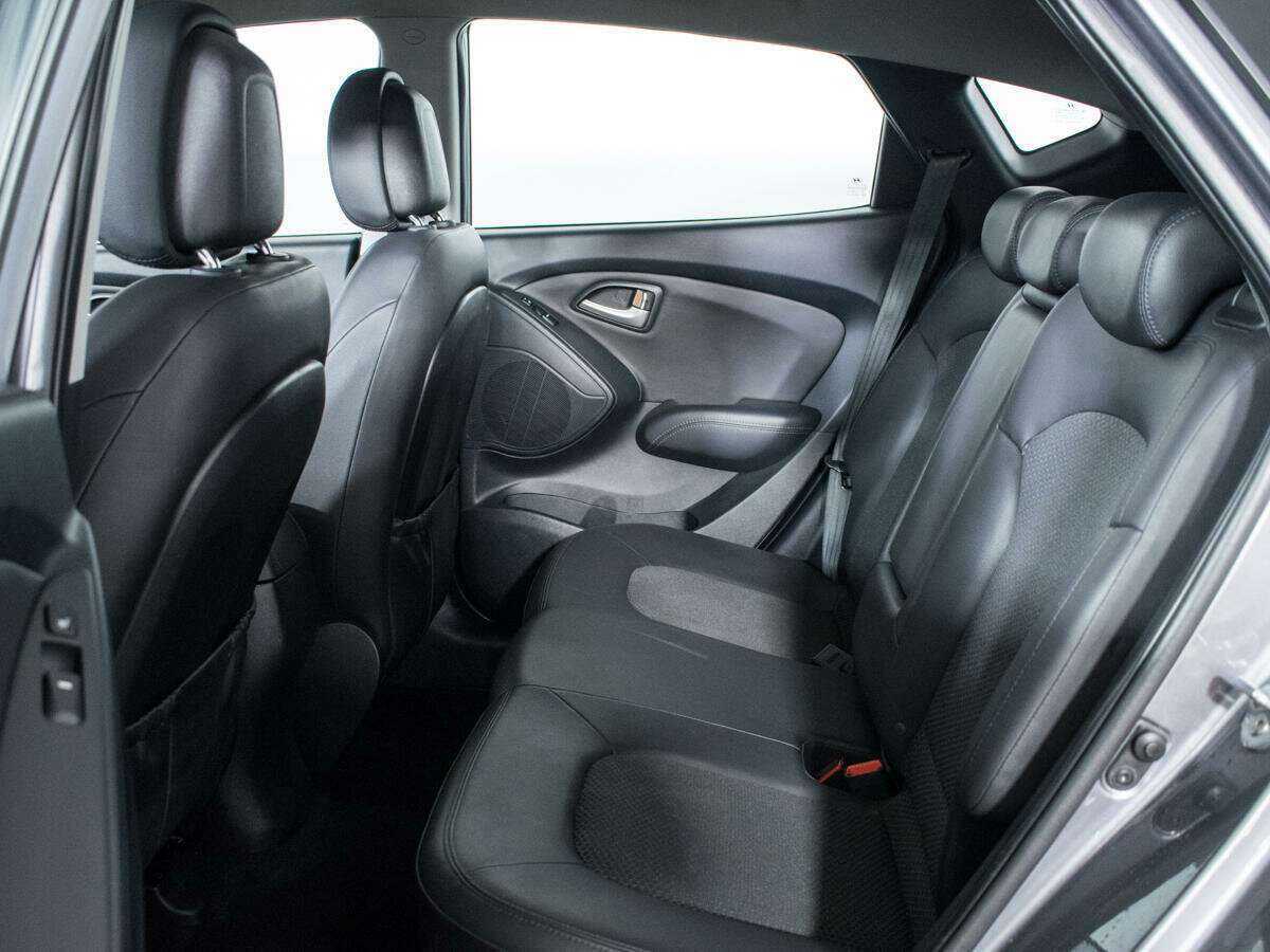 Купить Hyundai ix35 с пробегом. Фото: #9