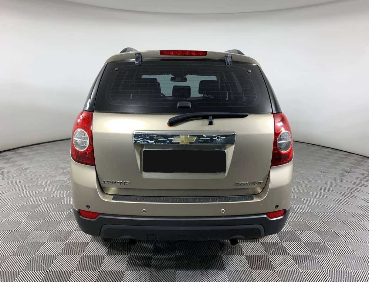 Купить Chevrolet Captiva с пробегом. Фото: #5