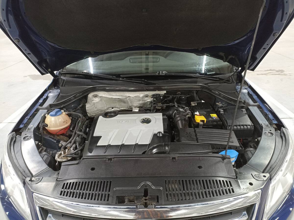 Купить Volkswagen Tiguan с пробегом. Фото: #8