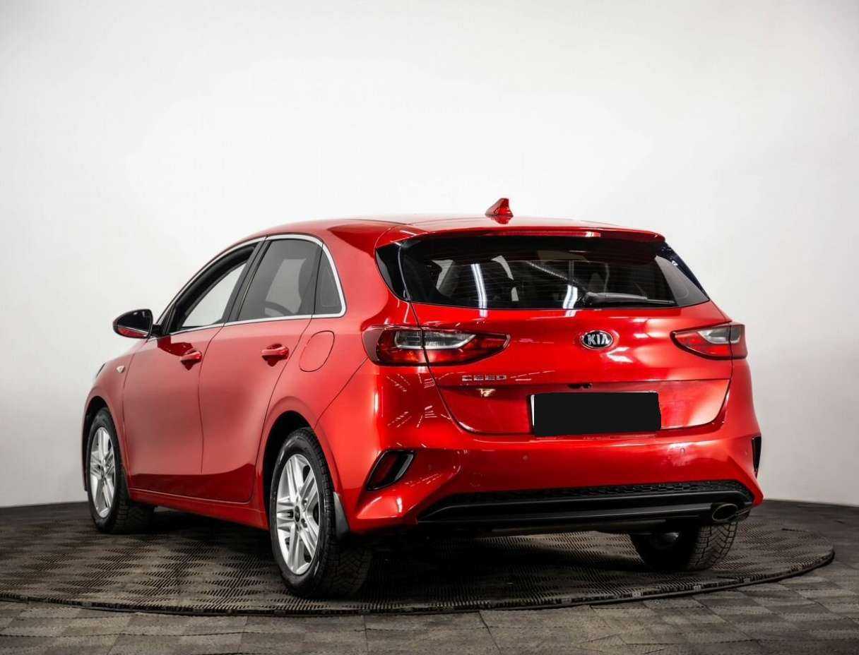 Купить Kia Ceed с пробегом. Фото: #3