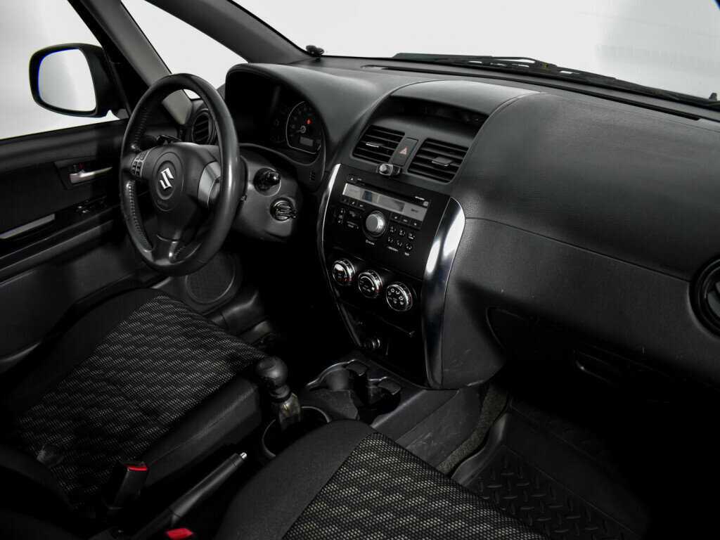 Купить Suzuki SX4 с пробегом. Фото: #10