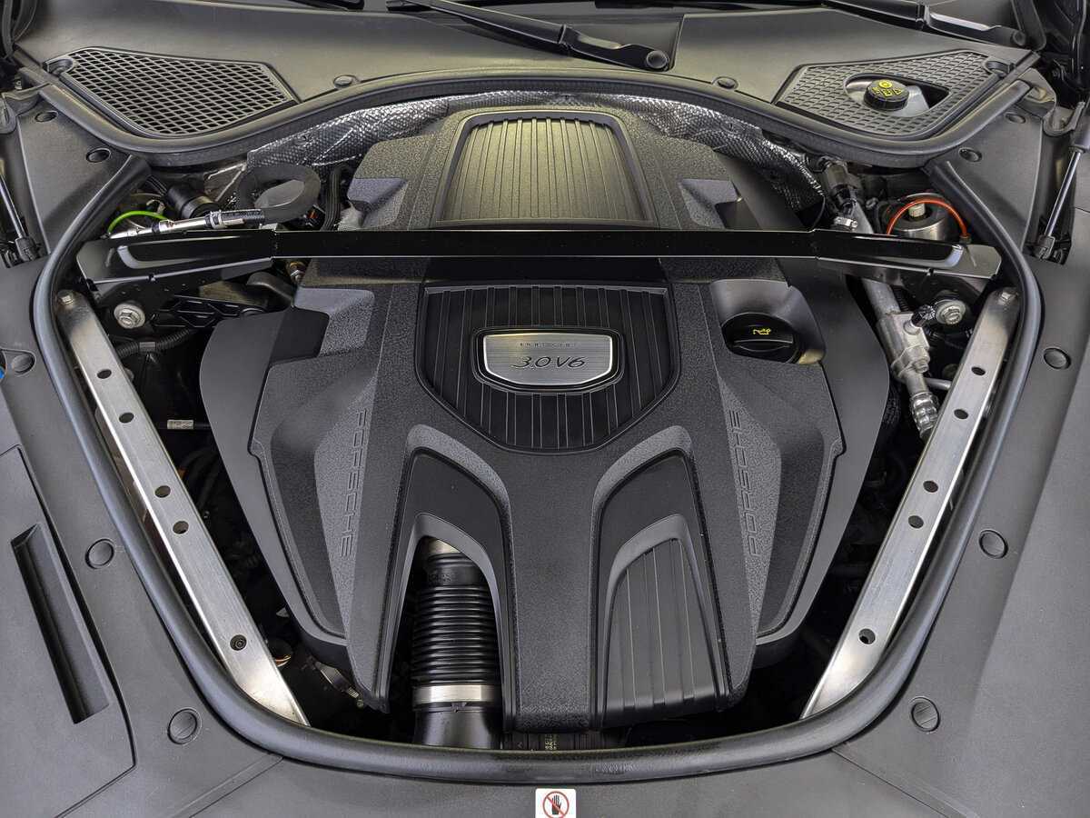 Купить Porsche Panamera с пробегом. Фото: #8