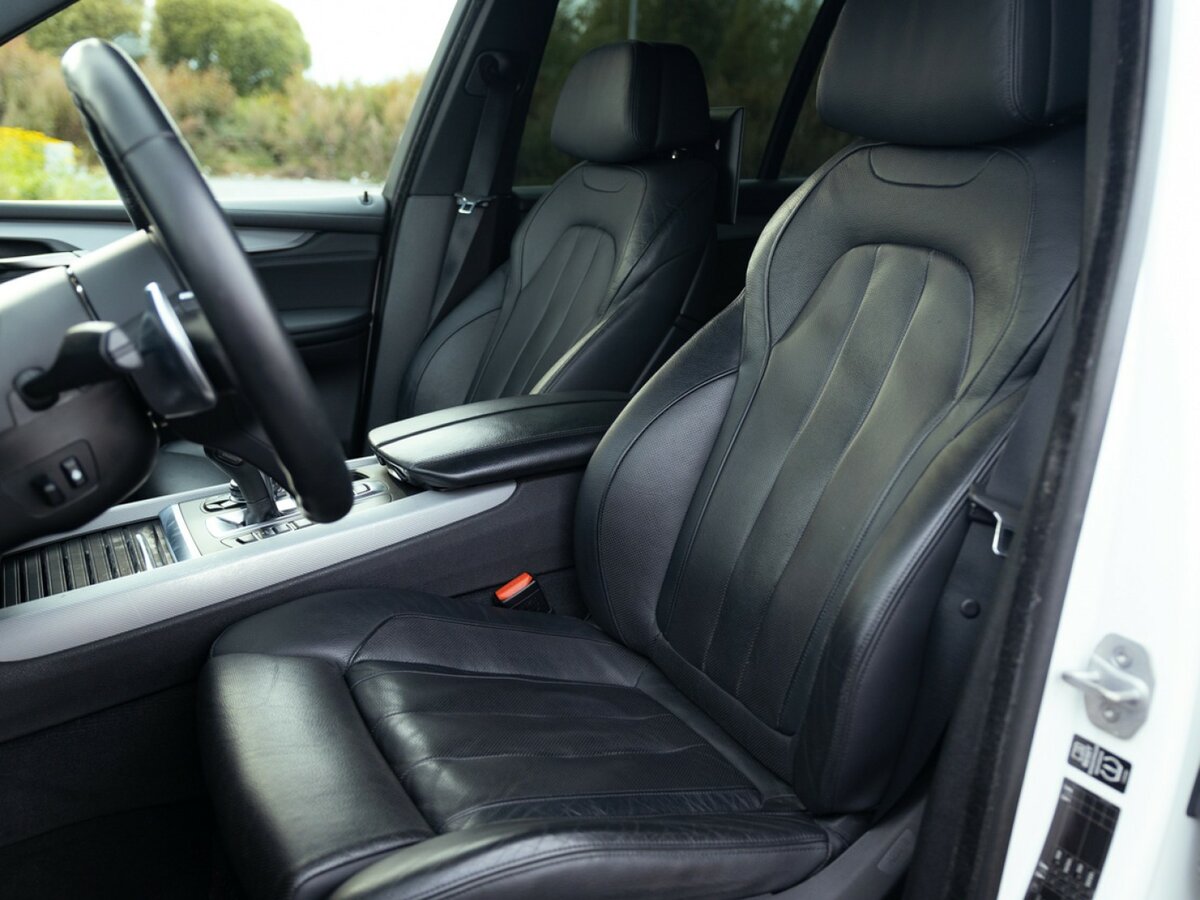 Купить BMW X5 с пробегом. Фото: #11