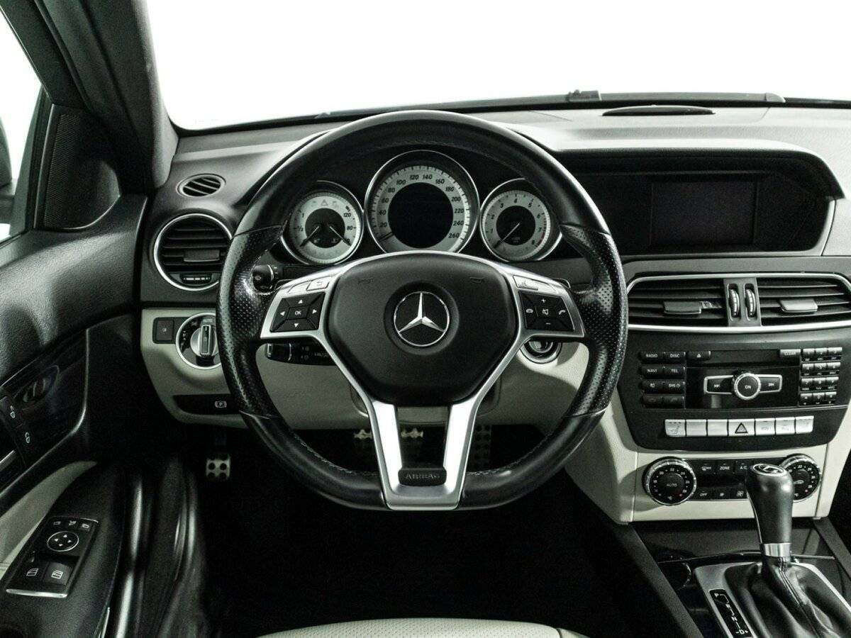 Купить Mercedes-Benz C-Класс с пробегом. Фото: #16