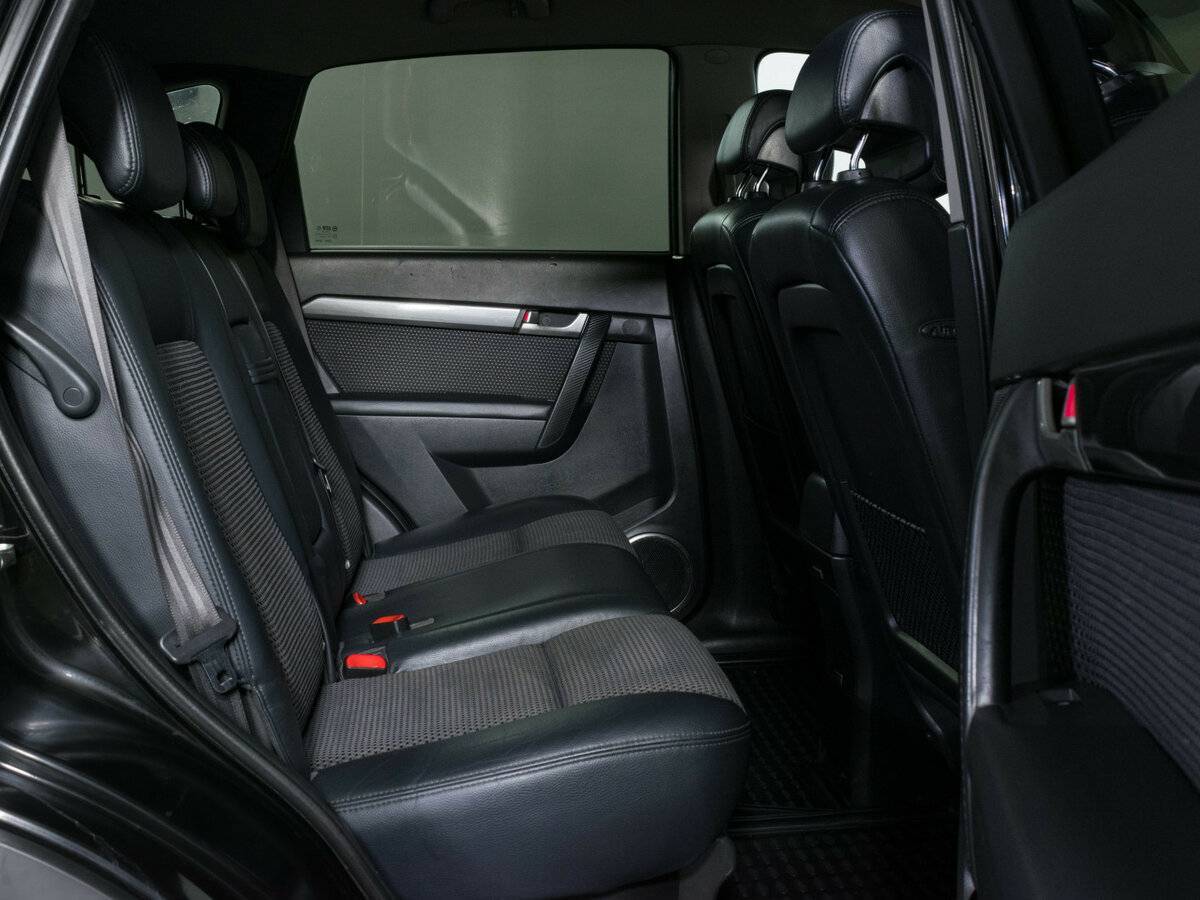 Купить Chevrolet Captiva с пробегом. Фото: #11