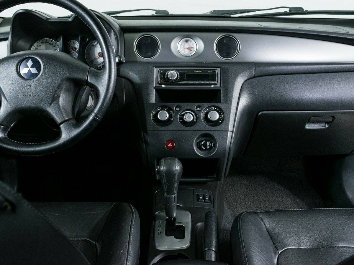 Купить Mitsubishi Outlander с пробегом. Фото: #8