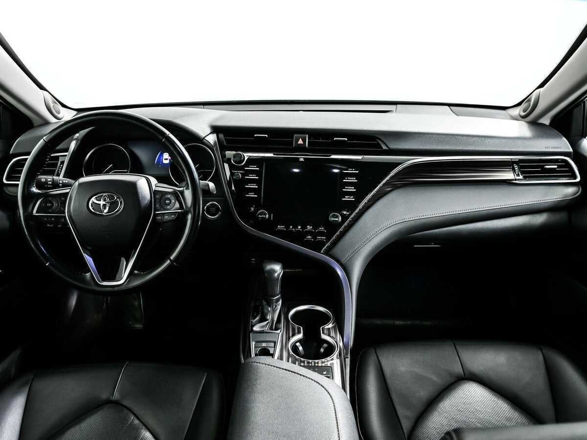 Купить Toyota Camry с пробегом. Фото: #10