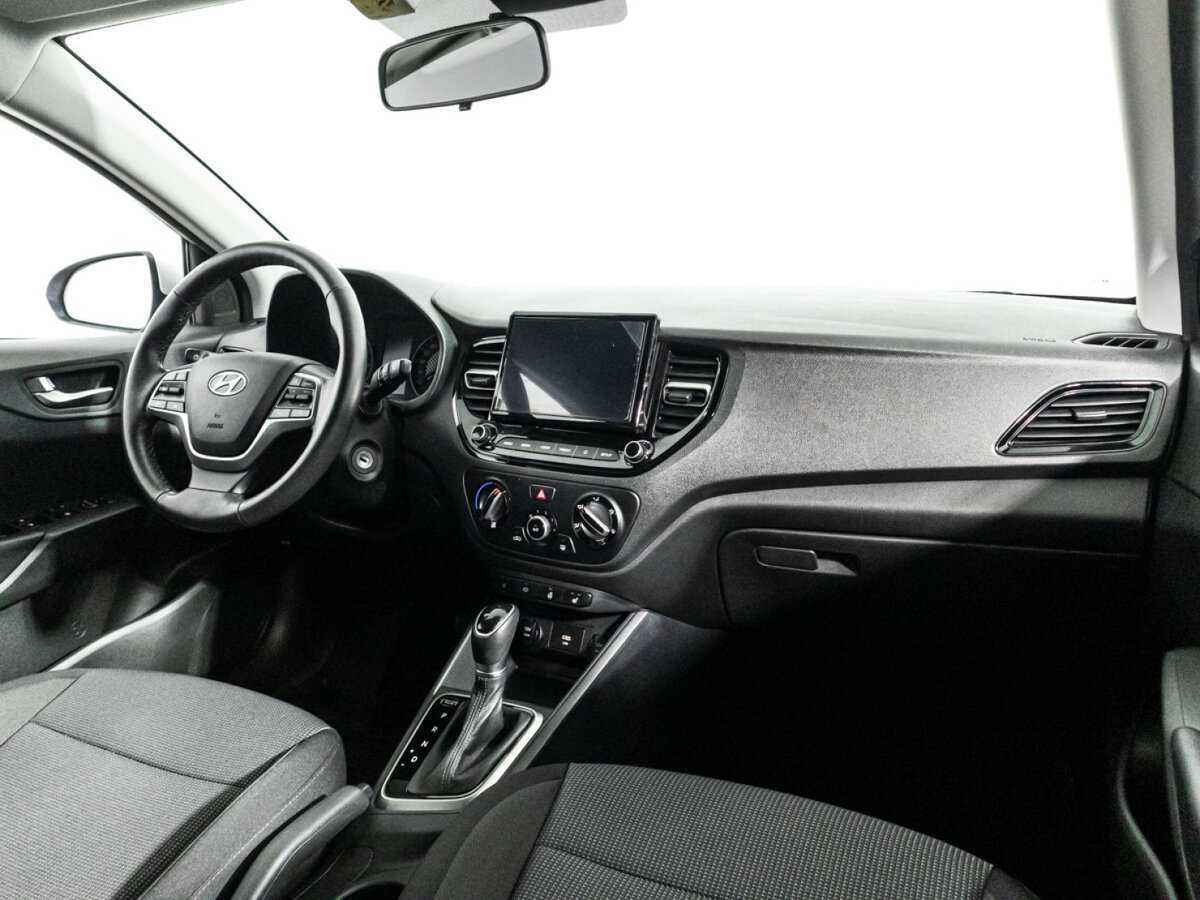 Купить Hyundai Solaris с пробегом. Фото: #8