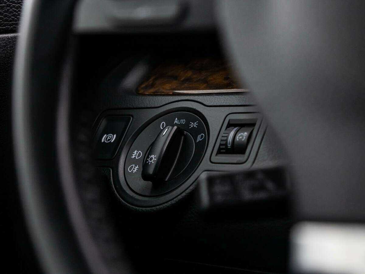 Купить Volkswagen Passat с пробегом. Фото: #15