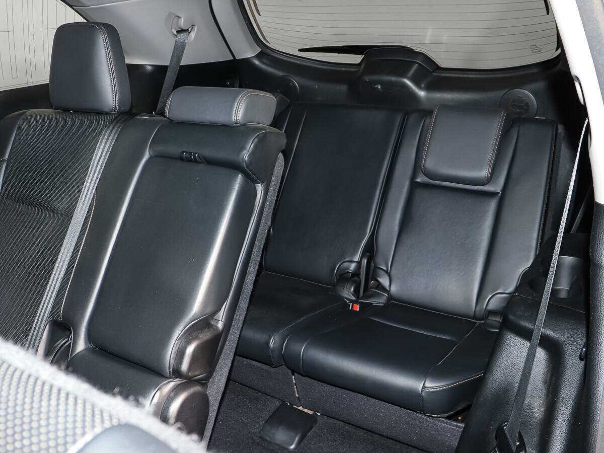 Купить Toyota Highlander с пробегом. Фото: #10