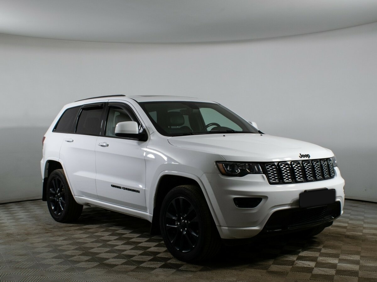 Купить Jeep Grand Cherokee с пробегом. Фото: #2