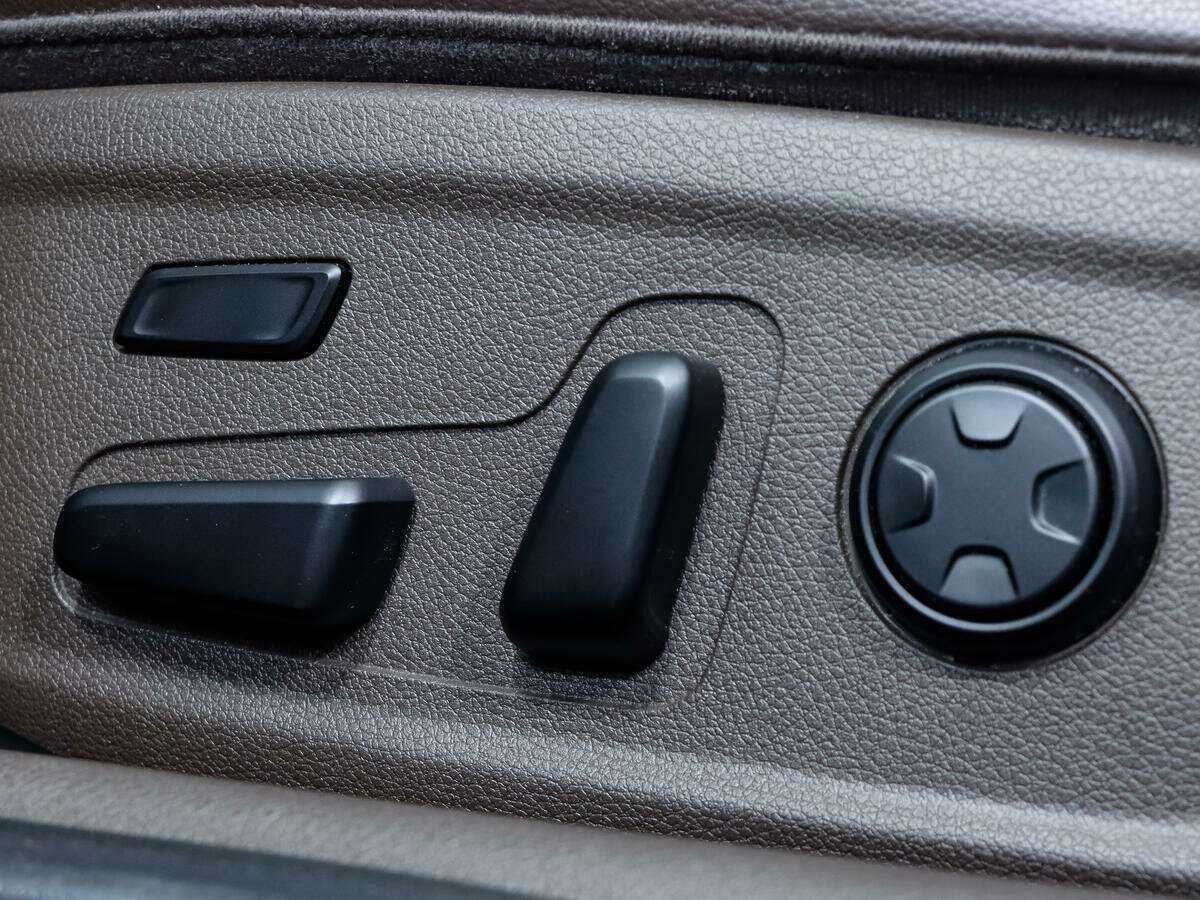 Купить Kia Stinger с пробегом. Фото: #14